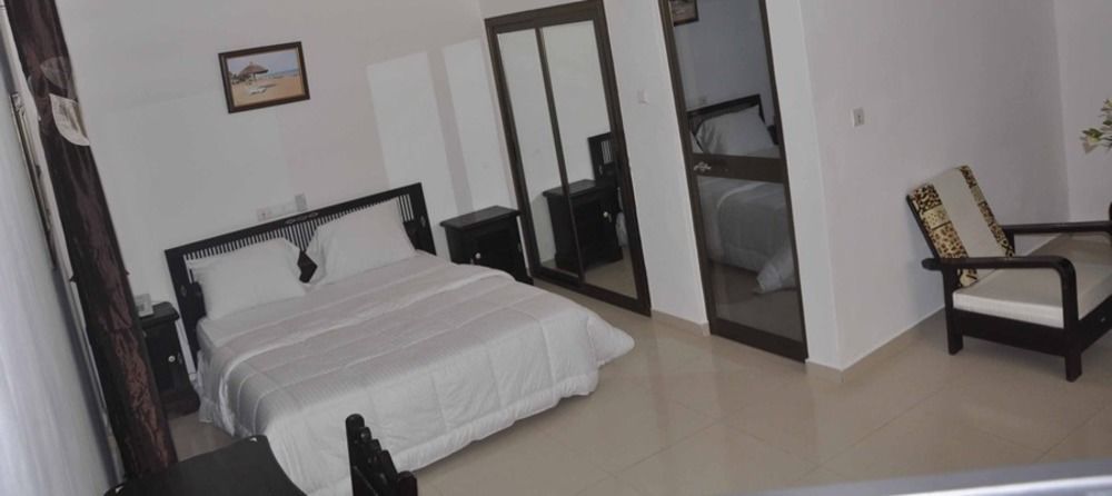 Hotel Residence Madiba Lome Ngoại thất bức ảnh