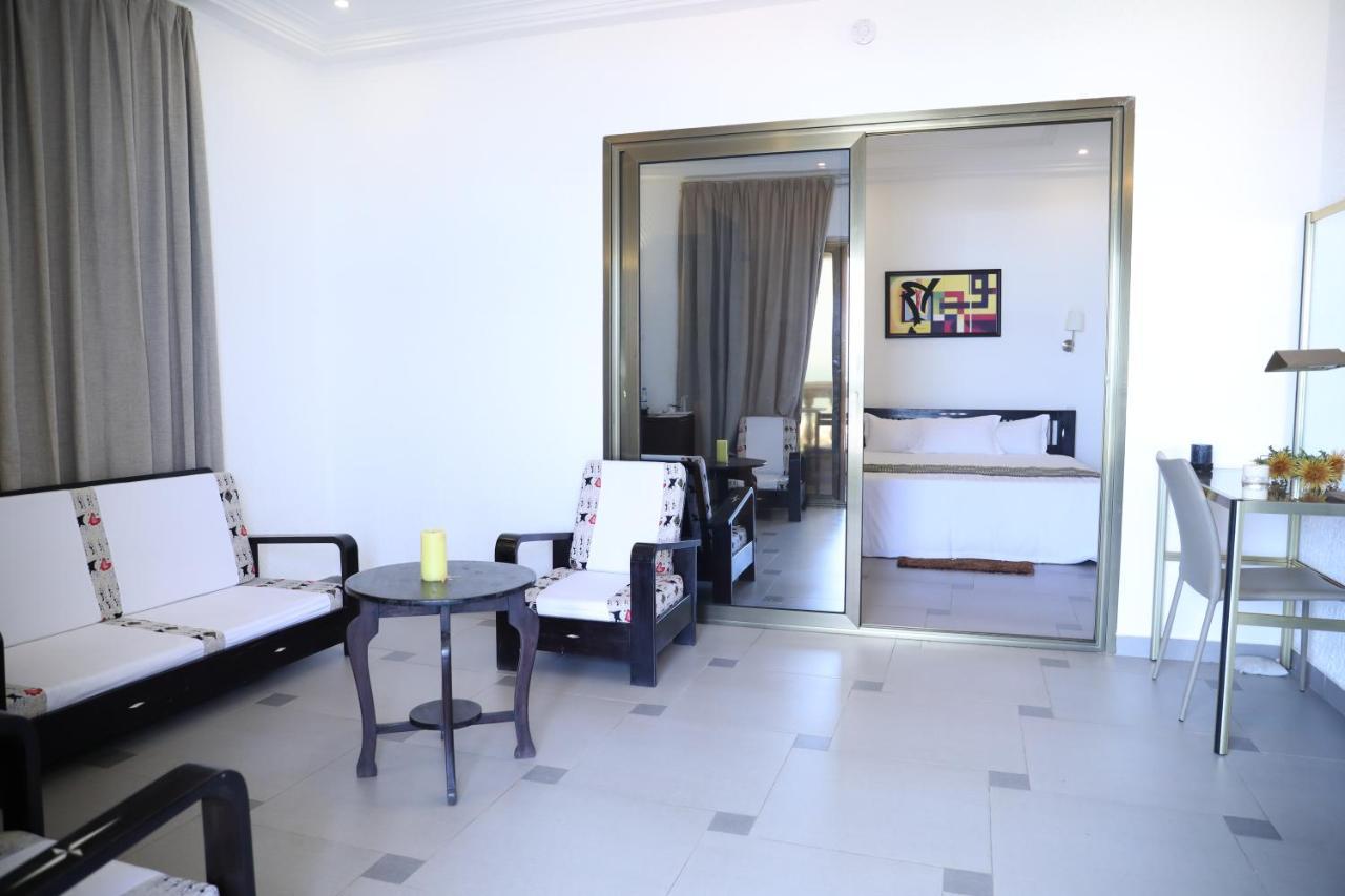 Hotel Residence Madiba Lome Ngoại thất bức ảnh